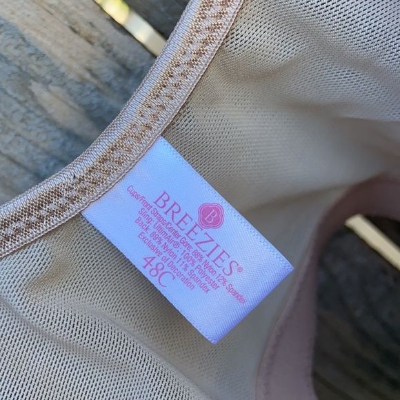 NWOT Breezies underwire bra 48C - Picture 2 of 8